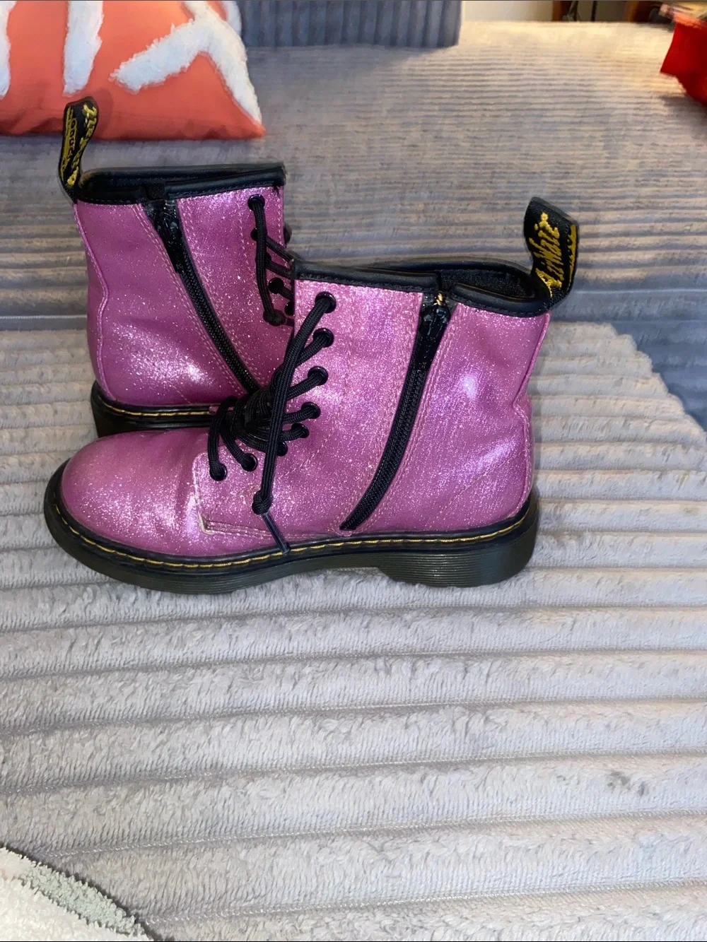 DOC MARTENS GIRLS SZ 2 Pink Hlitter combat boots euc